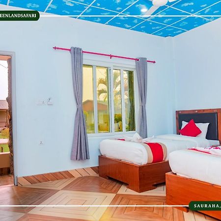 Hotel Greenland Safari Sauraha Exterior photo